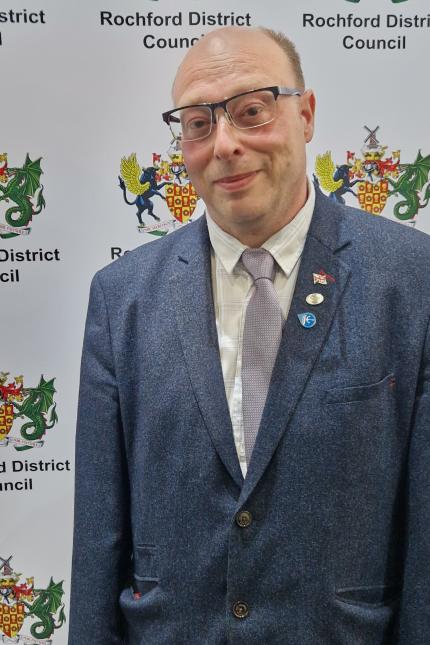 Cllr DS Efde